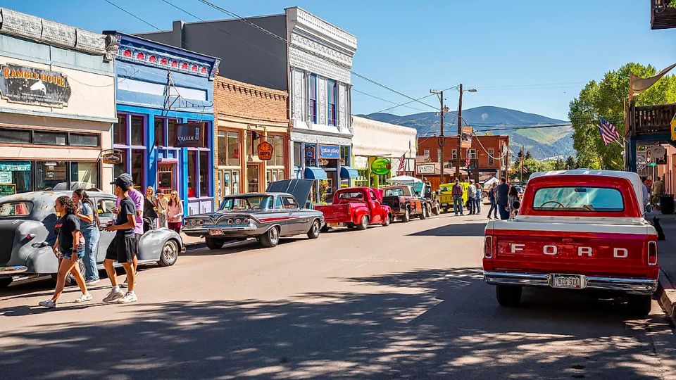 Listing The Most Hospitable Small Towns In Colorado