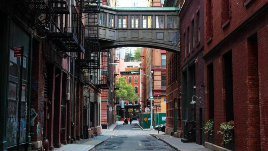 Exploring 12 Best Neighborhoods To Live In Manhattan