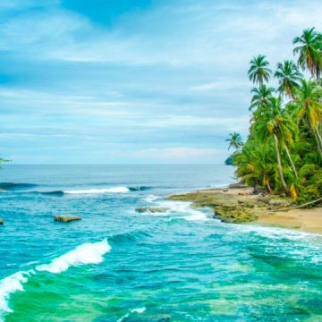 Exploring the Best Beaches for Swimming in Costa Rica