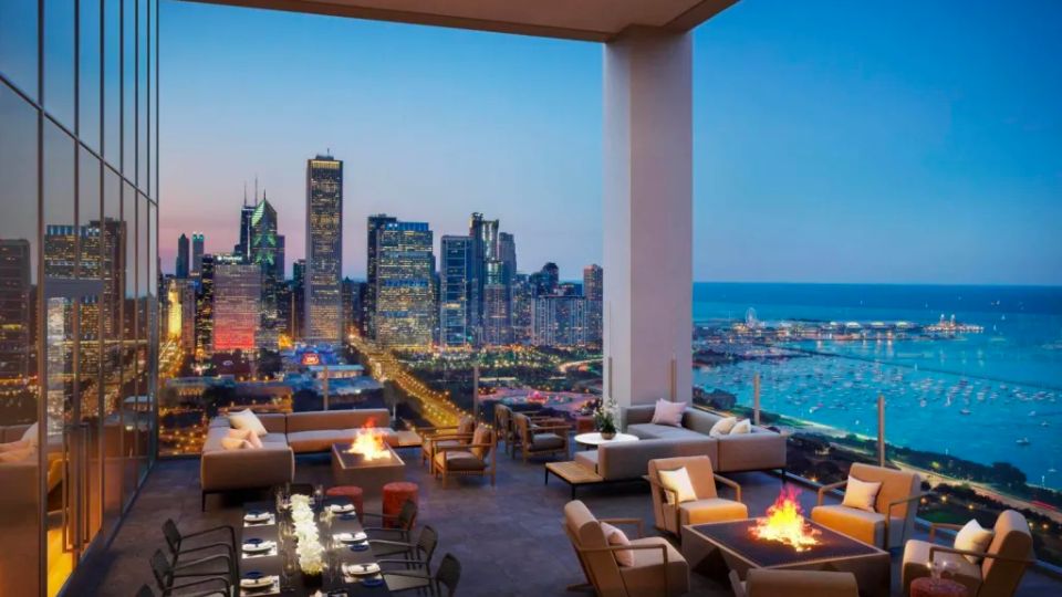 Exploring the Best Luxury Apartment Buildings in Chicago