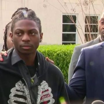 Texas judge upholds suspension of black student over dreadlocks