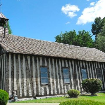 This City Has the Oldest Church in Entire Illinois