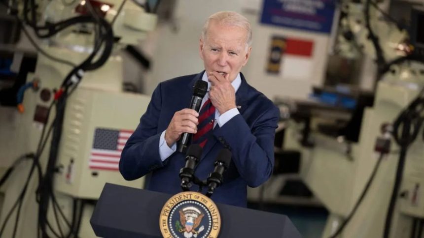 Reporter Sounds Alarm on 'troubling numbers' for President Biden in Latest Poll