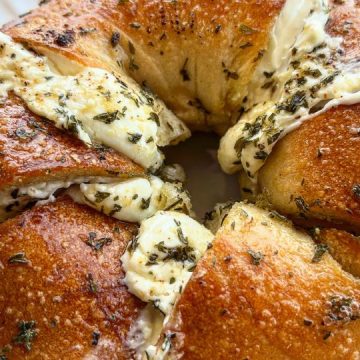 NJ is Obsessed With New Viral Stuffed Bagel Sensation