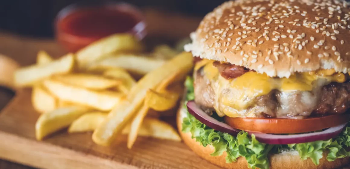 Savor Seattle's Finest: The Ultimate Classic Hamburger
