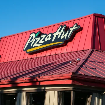 Pizza Hut Shuts Down 15 Indiana Locations, Employees Stunned by Sudden Closure
