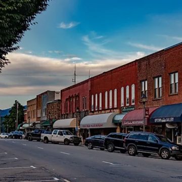 Best Places to Experience North Carolina's Downtown Charm in 2024