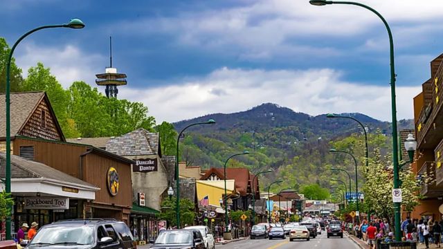 Chill Destinations: 5 Relaxing Small Towns in Tennessee for 2024