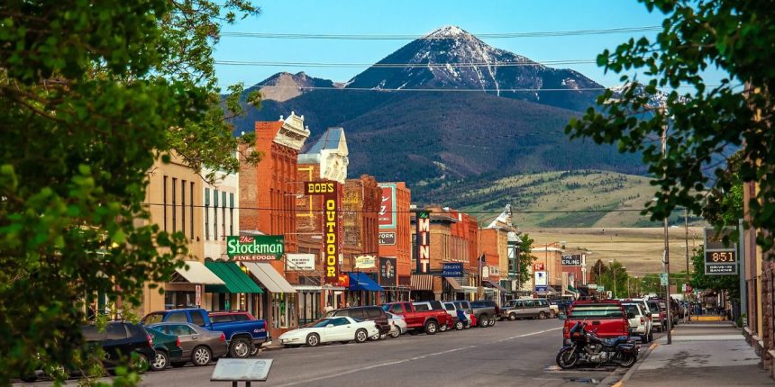 Montana's Coziest Retreats 5 Towns That Define Comfort