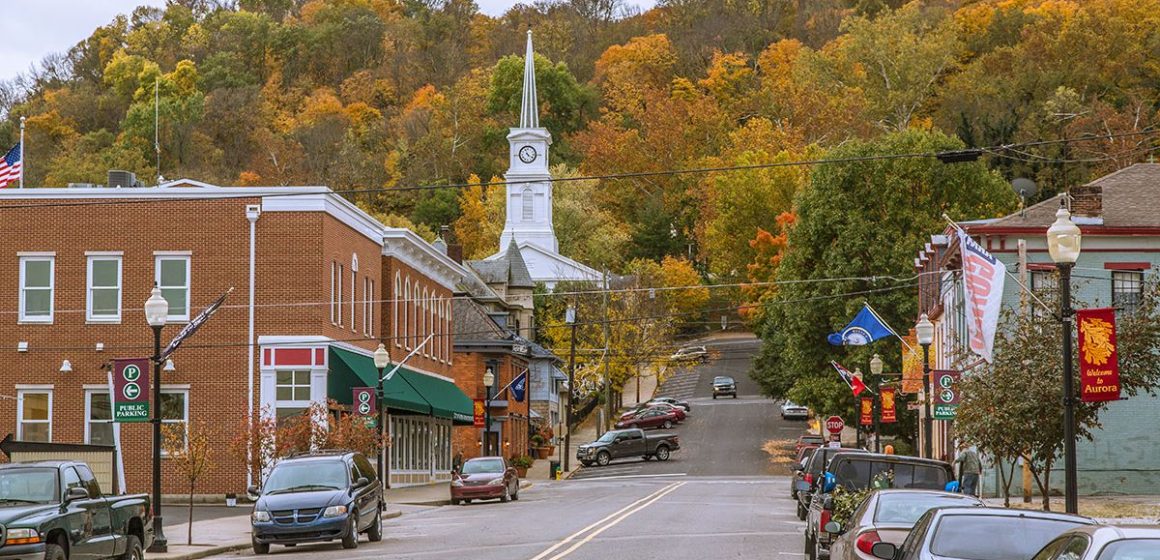 Warm Welcomes Indiana’s Top Friendly Towns for a Heartwarming Visit