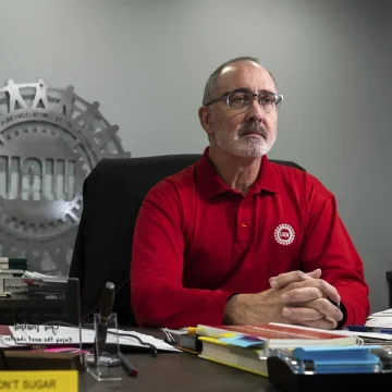 UAW President Fain Accused of Seeking Perks for Fiancee and Sister