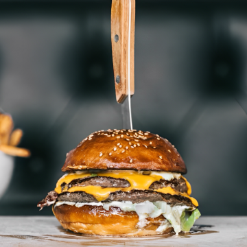 Flavorful Finds: Detroit's Top Hamburger Hotspots Revealed