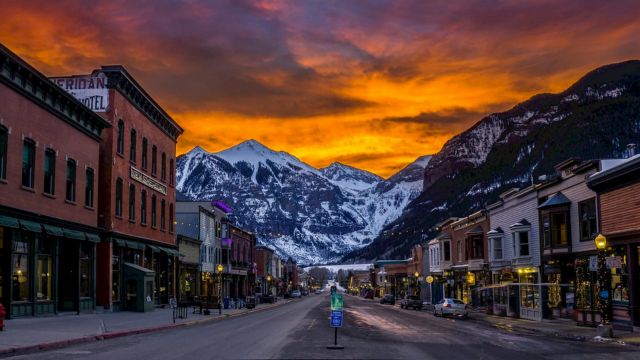 Explore the Heart of Colorado: Small Towns to Visit in 2024