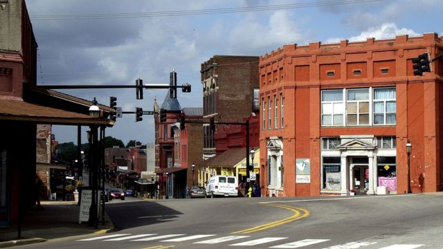 The Darling Small Towns of Arkansas: A Guide to Charm and Character