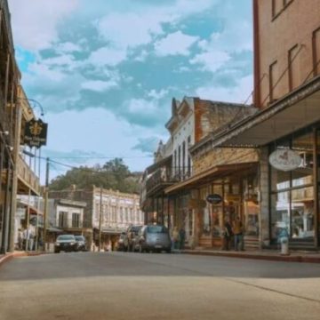 The Darling Small Towns of Arkansas A Guide to Charm and Character