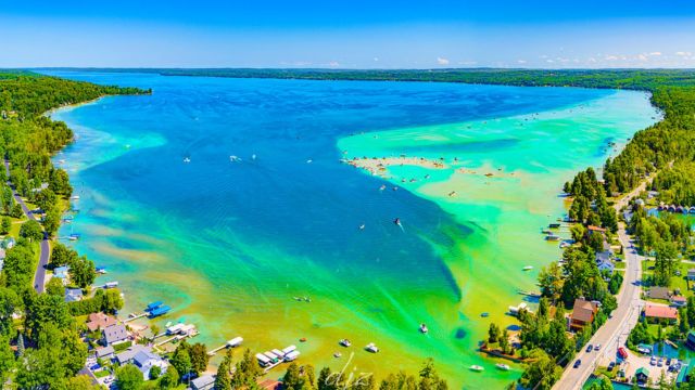 Lakes of Michigan: A Tour of the State’s Most Beautiful Waters