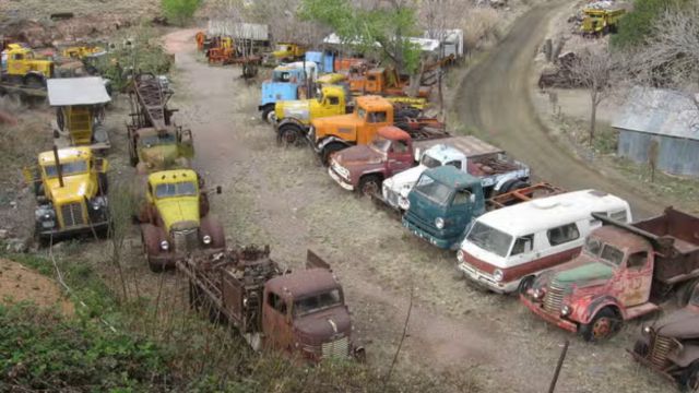 Arizona's Funky Ghost Town Adventure: Vintage Trucks and Historic Landmarks Await