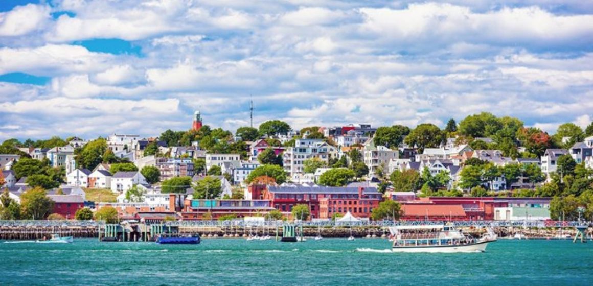 Explore the Magic Top Artsy Towns in Maine for a Whimsical Day Trip