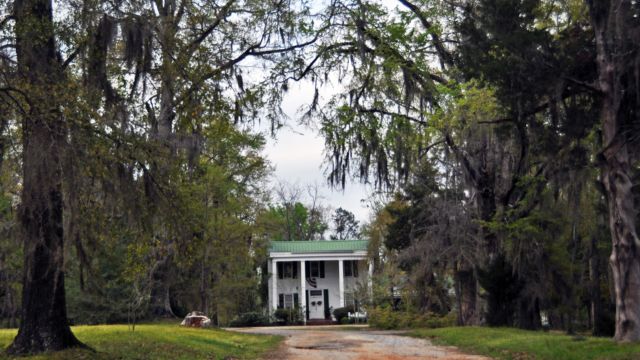 Ghost Stories from the Heart of Alabama: Top Haunted Places