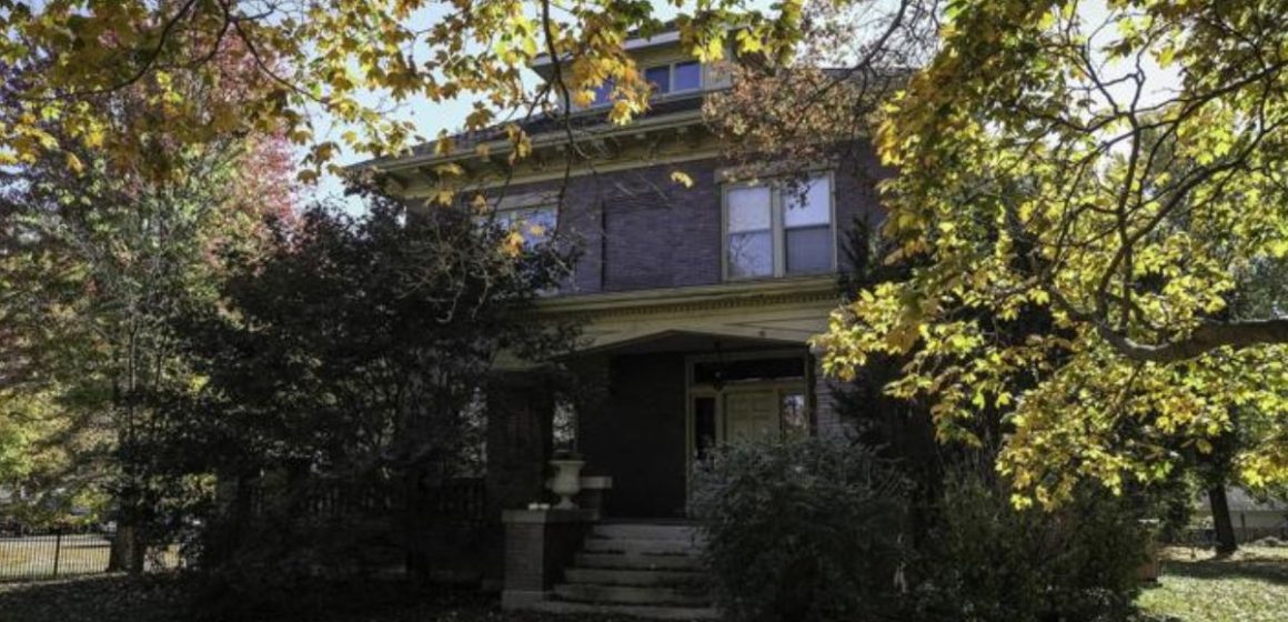 Haunted Illinois Top Destinations for Paranormal Enthusiasts