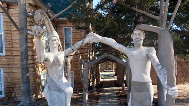 Kansas Curiosities: 6 Whimsical Towns for a Magical Getaway