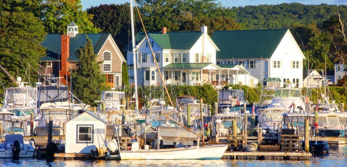 This Small Town on Connecticut’s Coast Is Your All-Season Retreat