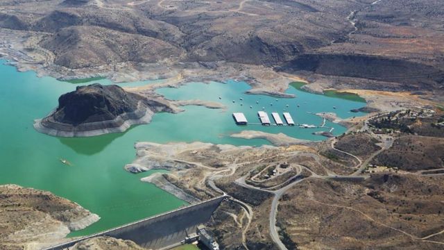 Top Snake-Infested Lakes in New Mexico: Enter at Your Own Risk