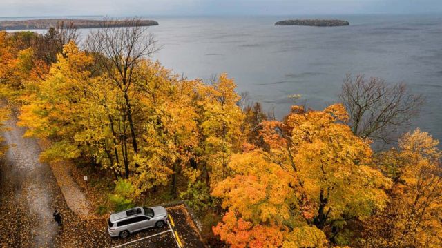 Best Fall Hikes in Wisconsin: Trails for Crisp Air and Colorful Views