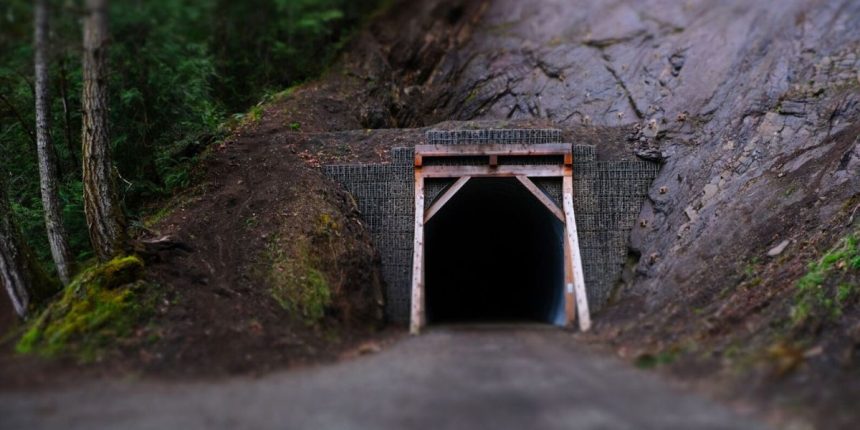 Dare to Hike The Spookiest National Park Trails Known for Hauntings