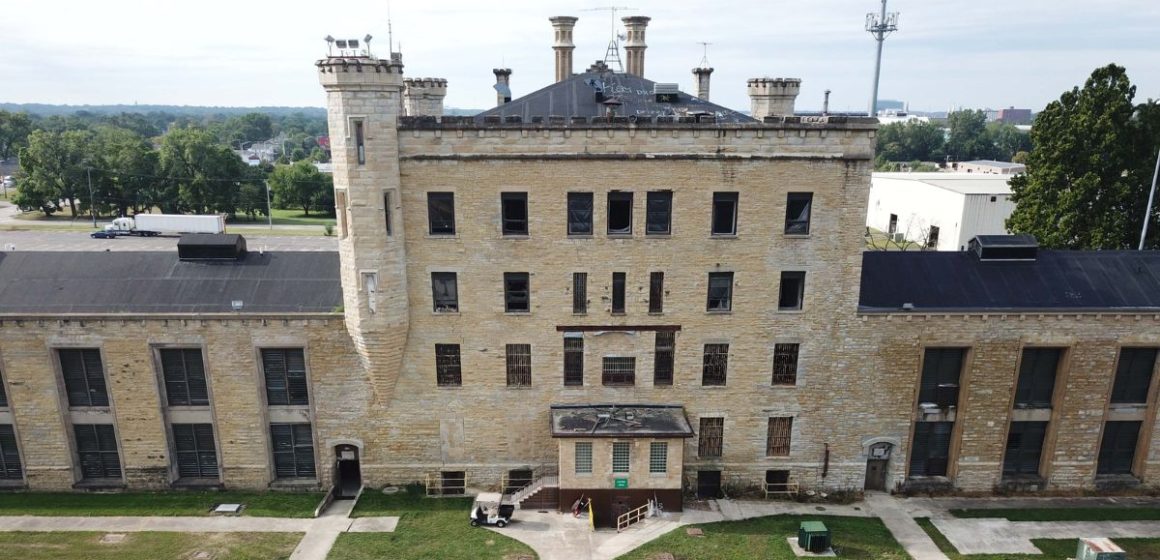 Explore the Spirits of Old Joliet Prison A Ghost Hunt Adventure