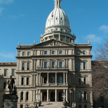 Michigan Lawmakers Spar Over Proposed Ban on Concealed Weapons in State Capitol