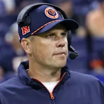 Chicago Bears Dismiss Shane Waldron as Offensive Coordinator Amid Season Struggles, Thomas Brown Steps Up