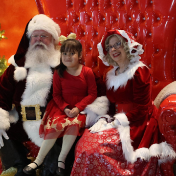 Downtown Garland Welcomes Santa Claus for a Festive Season Full of Family Fun and Local Shopping Events