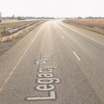 Motorcyclist Dies After High-Speed Crash on Legacy Parkway in Centerville