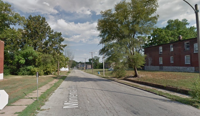 Hamilton Heights Carjacking: St. Louis Man Robbed at Gunpoint by Acquaintance; Police Seek Tips