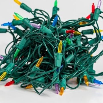 Plymouth Introduces Free Holiday Lights Recycling Program to Curb Seasonal Waste