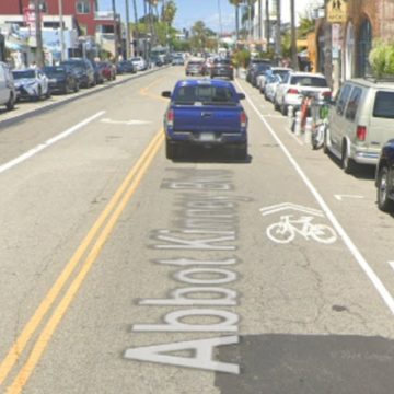 Gas Line Ruptured by Construction Crew in Venice, LAFD and SoCalGas Respond to Secure Area