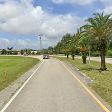 FIU Shuttle Bus Engulfed in Flames on Dolphin Expressway, All Passengers Safe