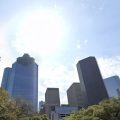 Houston Greets Chilly Morning with Sunny Days Ahead as Thanksgiving Weather Remains Uncertain