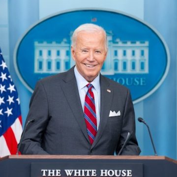 Biden Honors Ukraine’s Fallen on 91st Holodomor Anniversary, Reaffirms US Solidarity Amidst Russian Conflict