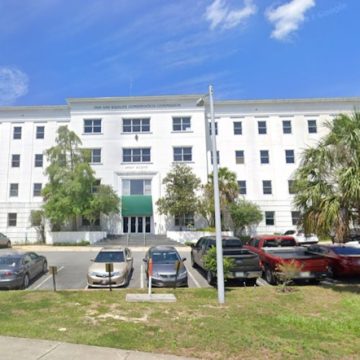 FWC Investigates Death of Manatee in Largo Canal Amid Concerns of Gunshot Wounds