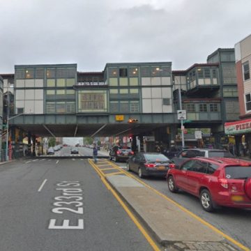 25-Year-Old Man Fatally Shot Following Argument in Bronx; Police Seek Suspect