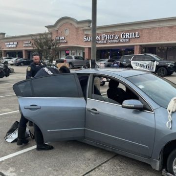 Suspects Arrested After Alleged $5K Thefts Lead to Sugar Land Police Chase