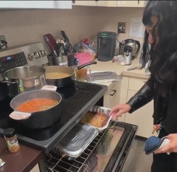 Michigan woman cooks Thanksgiving dinners for youth in need