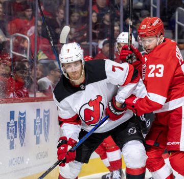 Red Wings fall short, lose 5-4 to New Jersey Devils