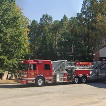 Dozens Displaced as Fire Engulfs DeKalb County Apartment Complex on Buford Highway