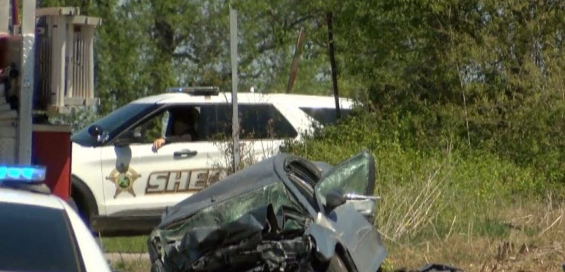 15-year-old Girl Severely Injured in Single-car Crash Near Mission Valley High School in Wabaunsee County