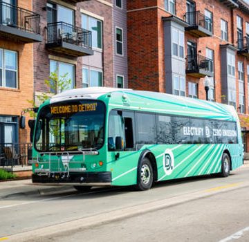 4 hospitalized after crash involving Detroit Department of Transportation bus