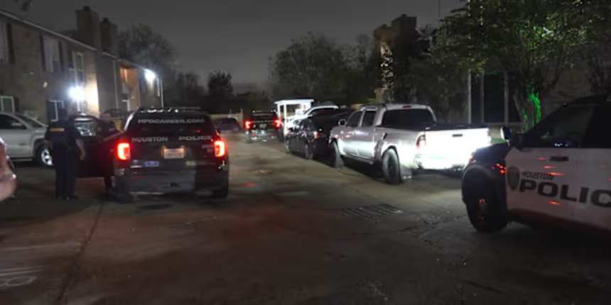 7-Year-Old Accidentally Shoots Arm After Gun Drops in Houston Apartment