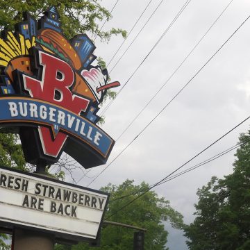 “Burgerville Breaks a Decade-Long Streak with Exciting New Restaurant Opening!”